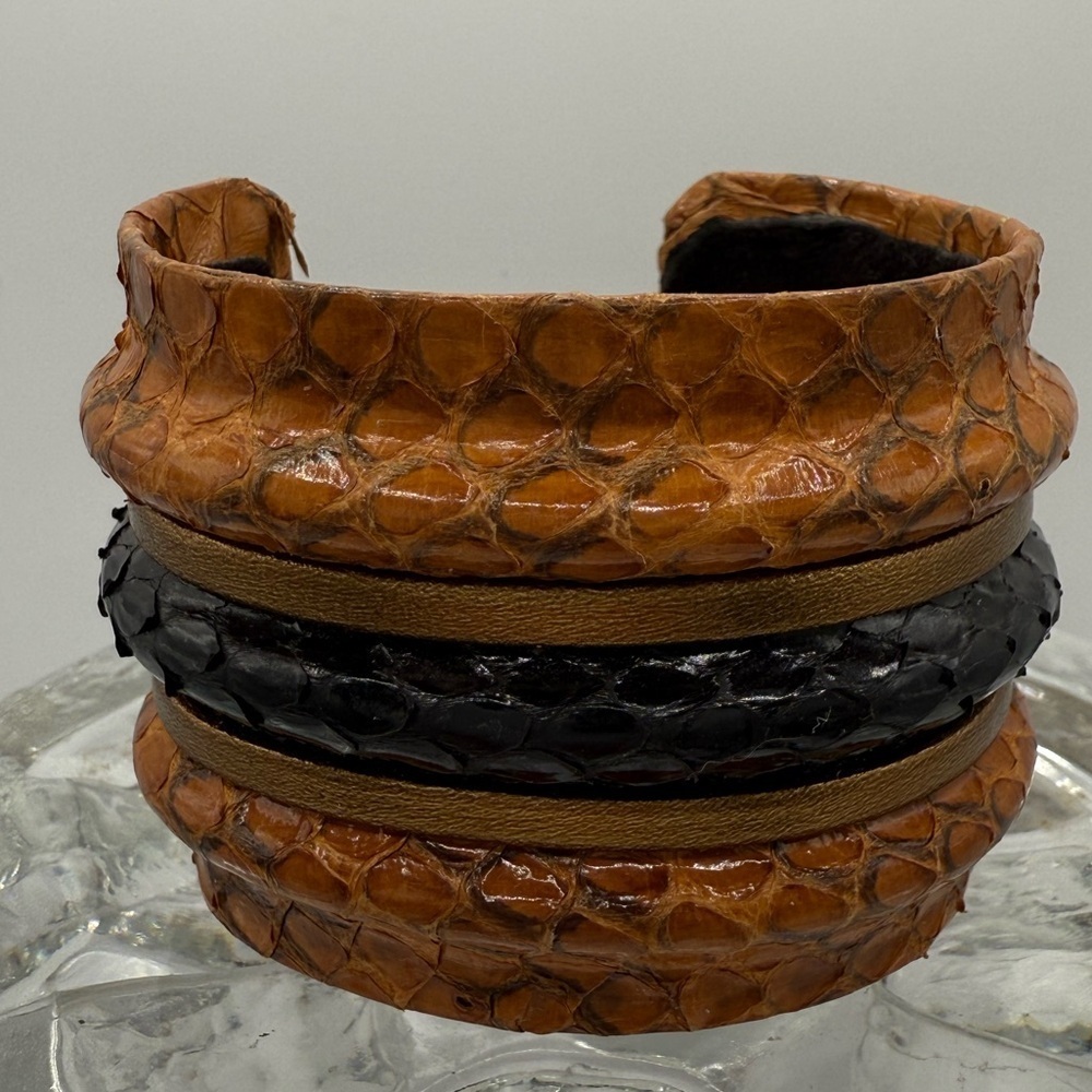 Genuine python cuff vintage bracelet - Picture 5 of 11